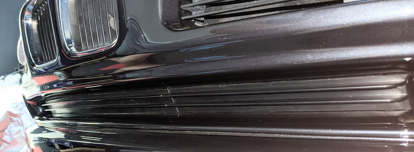 BMW E31 Center License Plate delete trim grid, Old BMW Part Number for Reference: 51111970220