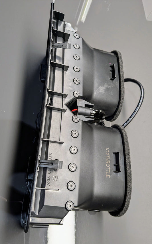 E31 BMW Fresh air center grille (AC Vent) Old BMW Part # 64221383084