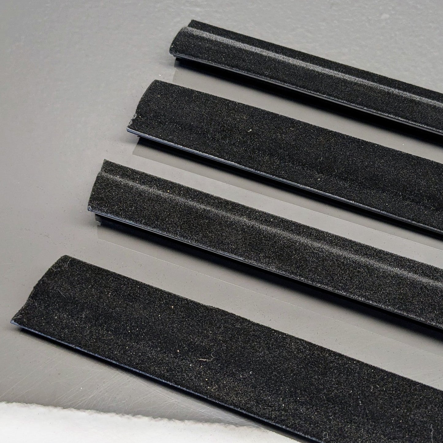 BMW E31 Outer Window sealing Trim KIT (Rear, Front L+R) Old BMW # 51361970081, 51361970082, 51211970063, 51211970064