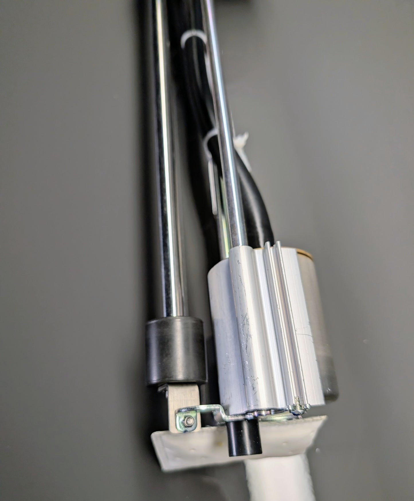 NEW 2002-2006 Harley Davidson V-Rod Complete Fuel Pump Assembly