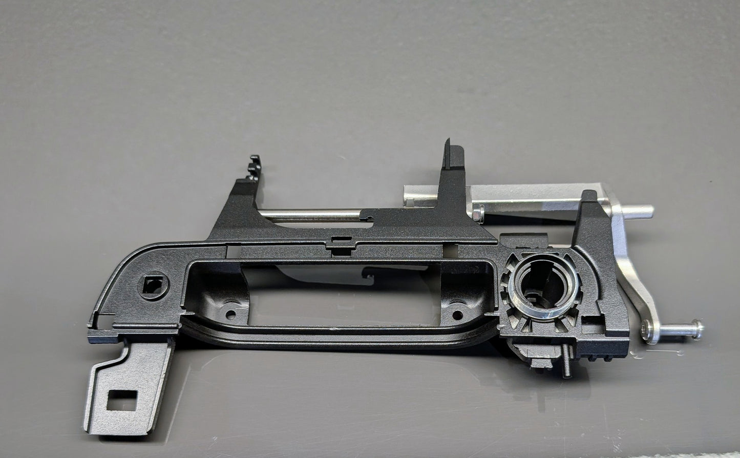 BMW E36 Early Style Drivers Side Door Handle Frame Kit