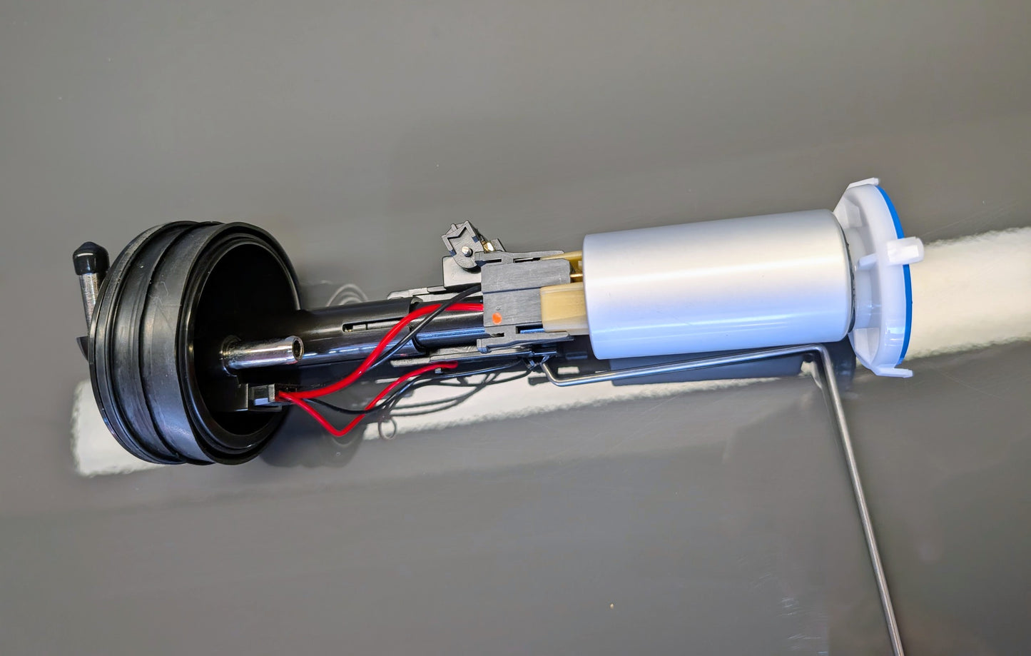 VW Mk2 Golf / Jetta 8V and 16V 3 PIN In Tank Fuel Pump Assembly 191919051 G AP BB E