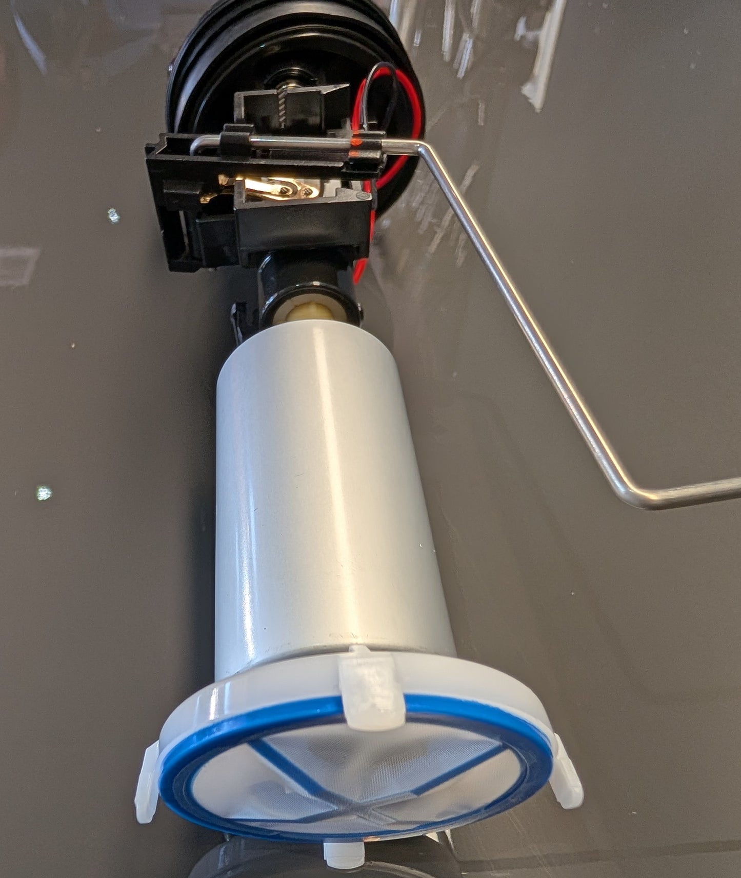 VW Mk2 Golf / Jetta 8V and 16V 3 PIN In Tank Fuel Pump Assembly 191919051 G AP BB E