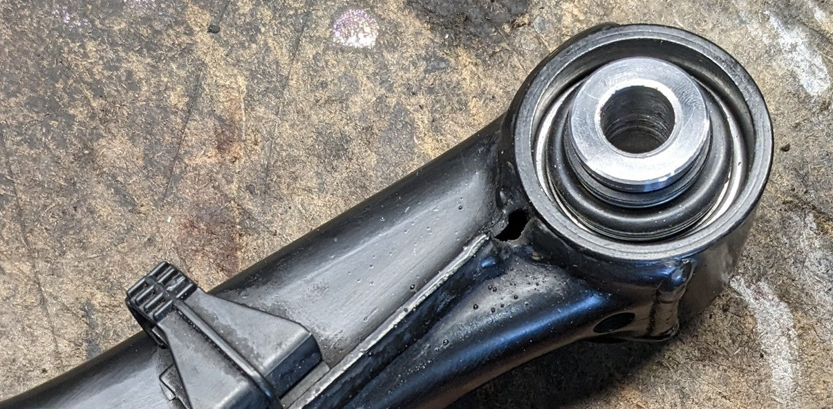 BMW E31 Upper rear wishbone ball joint bushing (Pair) Old BMW Part number for reference: 33321138015
