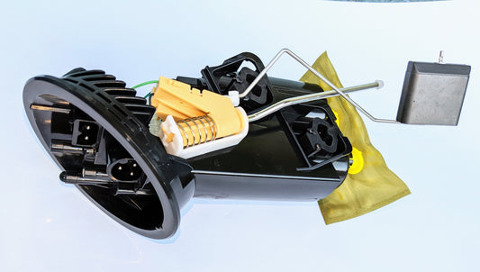 E31 BMW Fuel Pump - 850i 850Ci 850CSi Old BMW Part Number: 16147159310