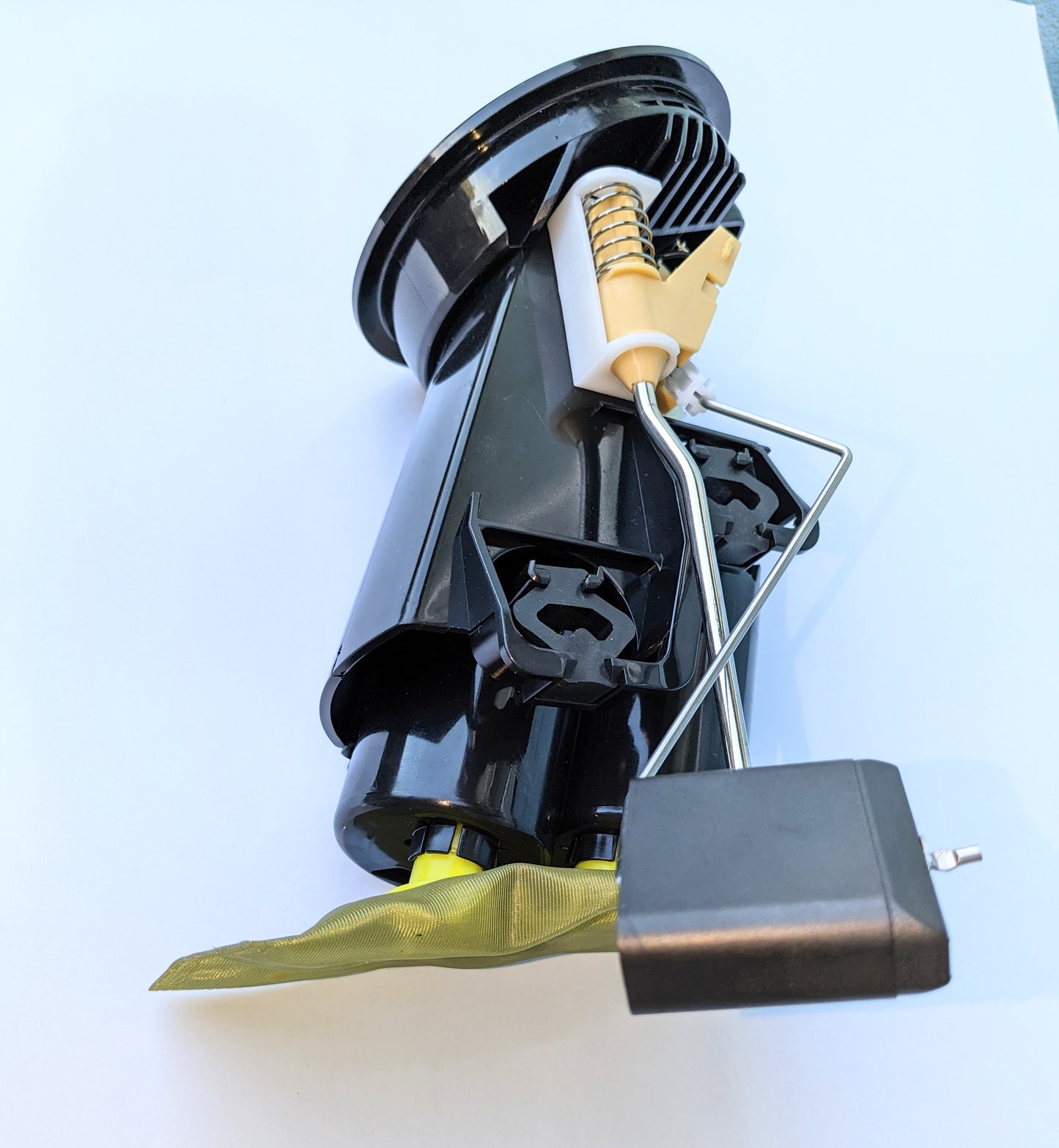 E31 BMW Fuel Pump - 850i 850Ci 850CSi Old BMW Part Number: 16147159310