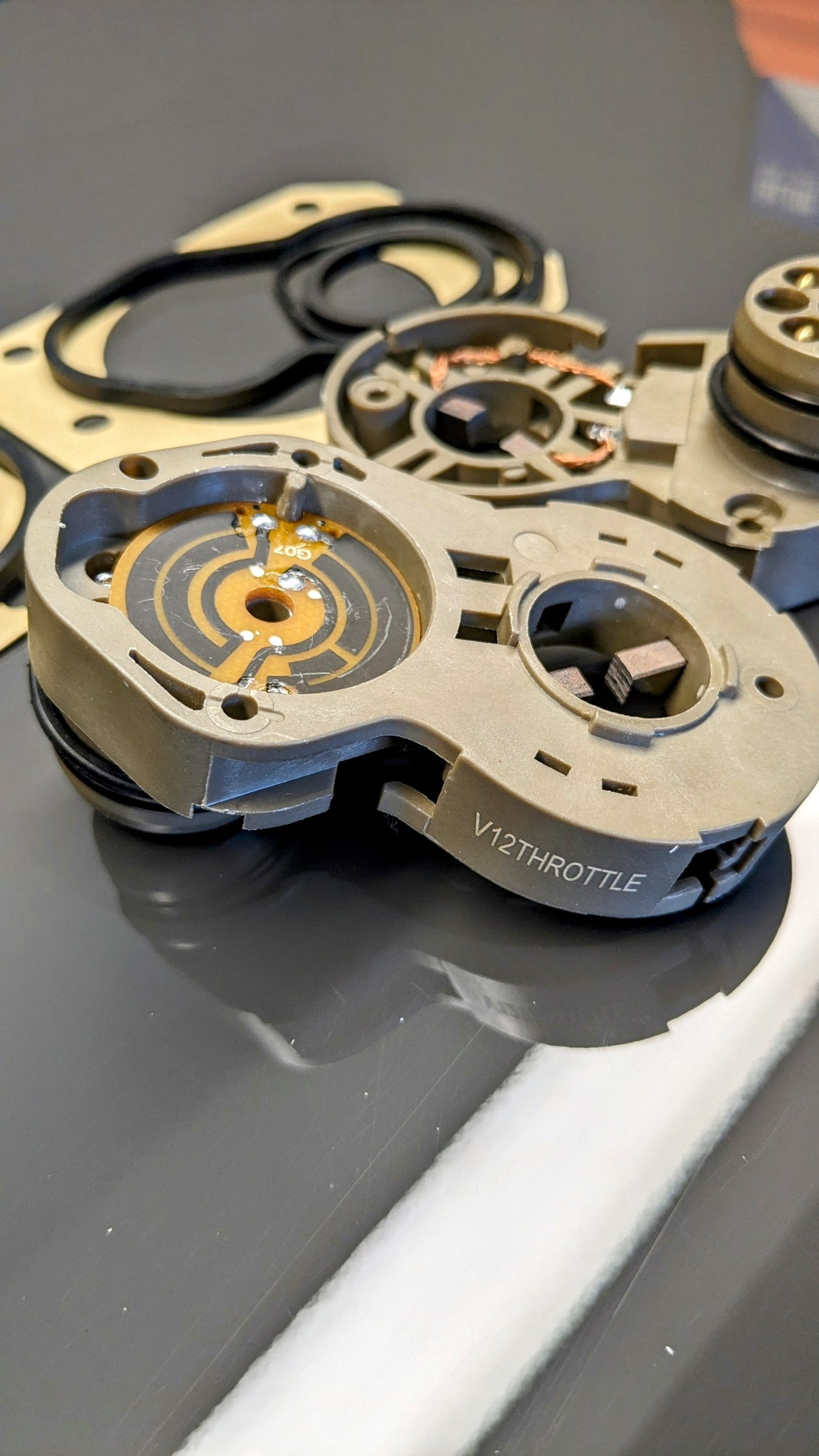 E31 E32 BMW Throttle Body Encoder Plate (Pair) - 850Ci 850i 850CSi 750 ...