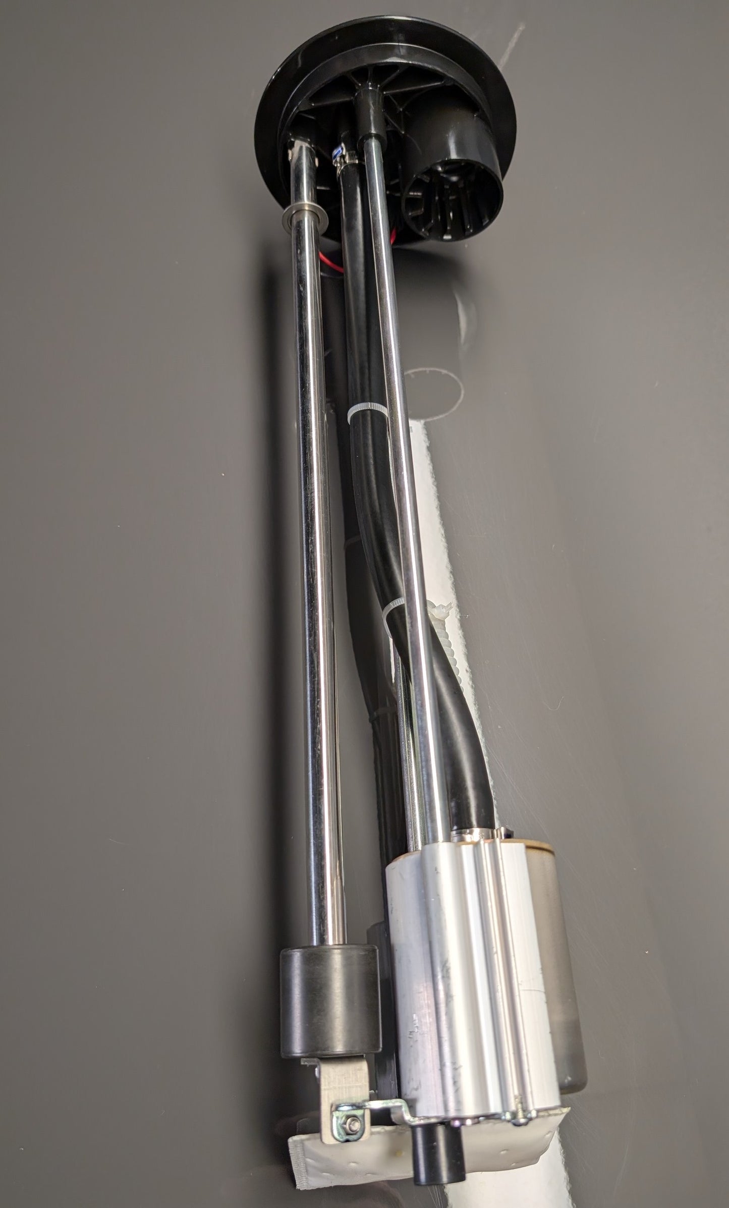 NEW 2002-2006 Harley Davidson V-Rod Complete Fuel Pump Assembly